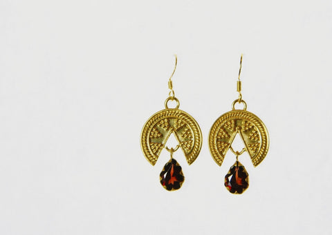 Stunning, granulation work, Grecian, gold-plated earrings with a garnet drop - Lai
