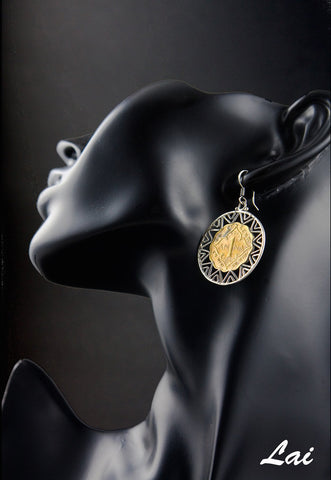 Stunning, old Indian coin earrings with wire detailing - Lai
