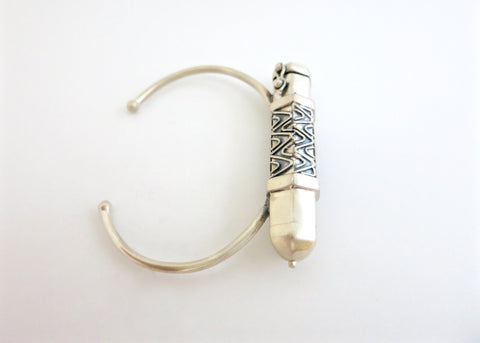 Stunning, tribal-chic, tubular sterling silver amuletic bracelet - Lai