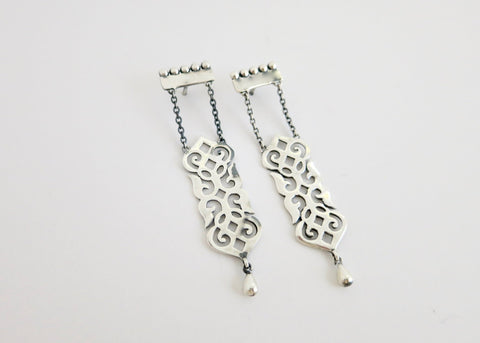 Timeless, long, dangling 'Fatehpuri' chain earrings - Lai