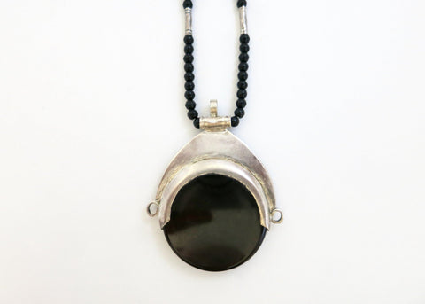 Tribal African oval marooon Tuareg pendant necklace - Lai